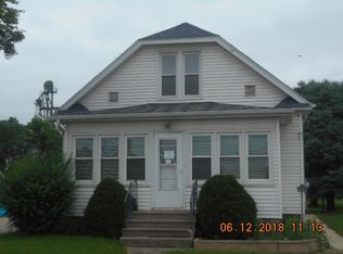 6837 E Washburn Rd, Waterloo, IA 50701