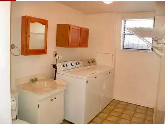 5th image of 514 Carriage Dr