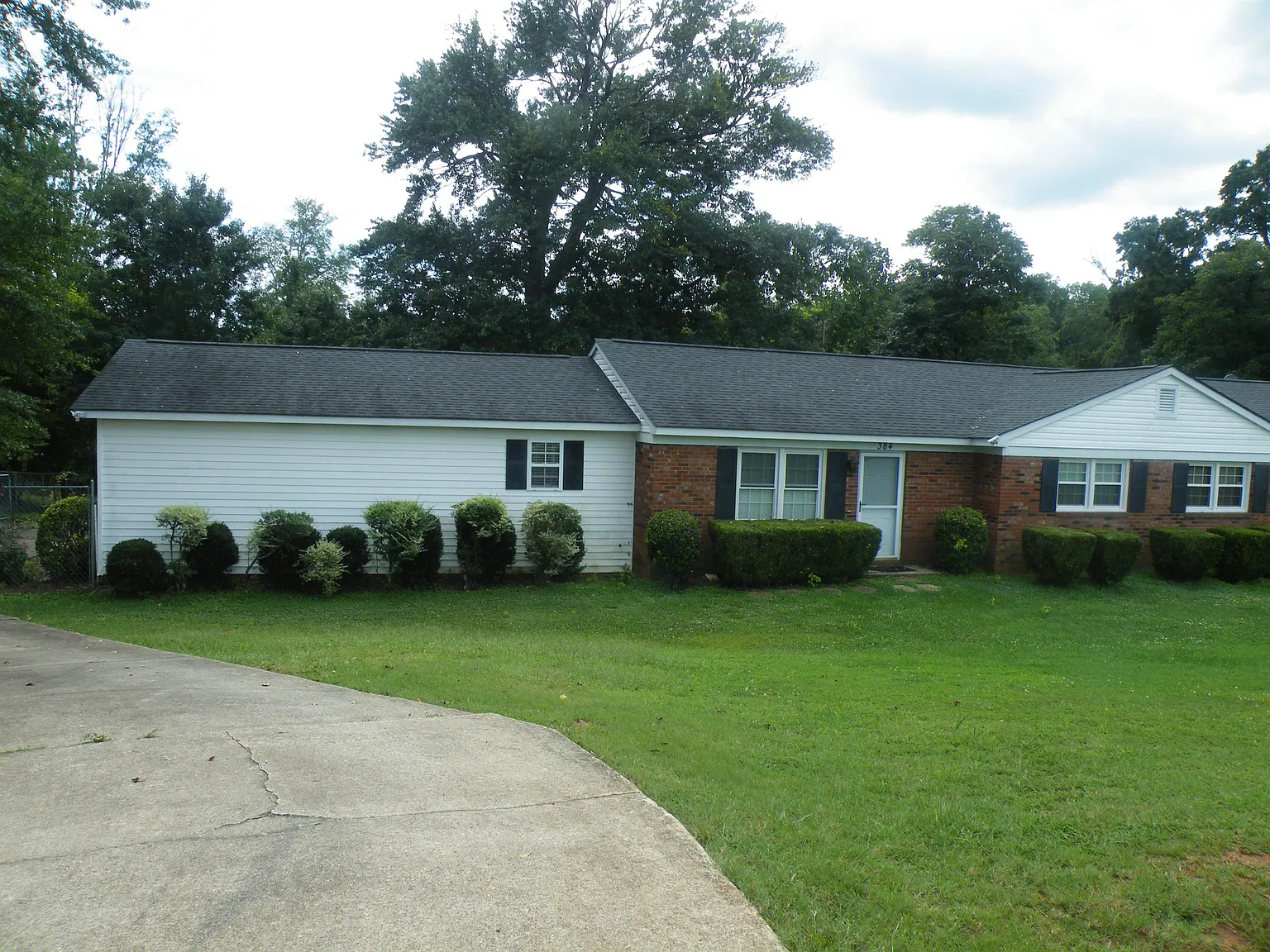 384 Stallion Rd — Photo 2
