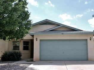 616 Santa Fe Meadows Dr NE, Rio Rancho, NM 87144