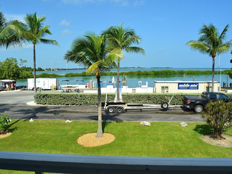 1st image of 300 Duck Key Dr APT 3