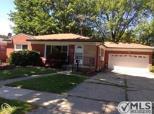 24263 Raven Ave, Eastpointe, MI 48021