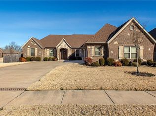 3654 E Lexus Dr, Fayetteville, AR 72764