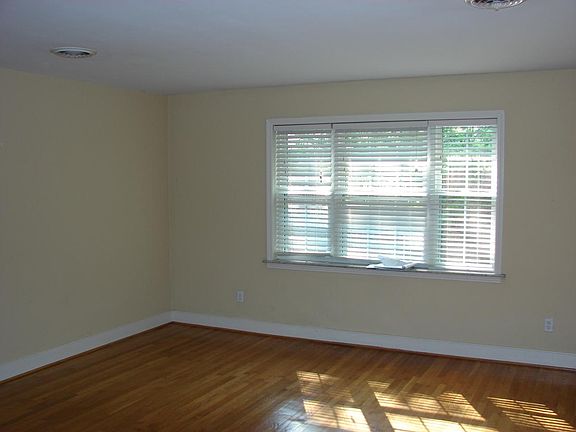5th image of 4030 Forest Hill Ave #U28