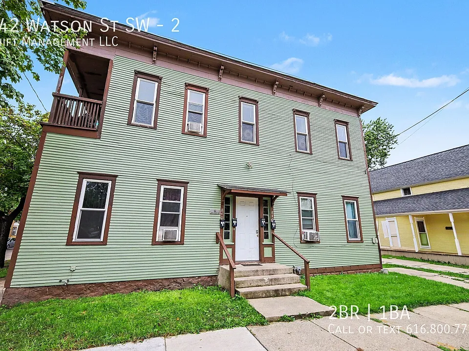 842 Watson St SW #2