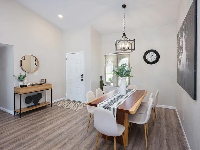 6839 E Kelton Ln — Photo 6