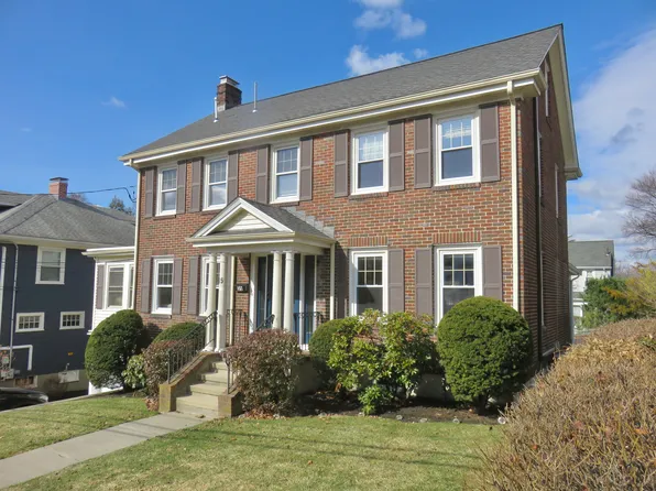 35 Lovell Rd, Watertown, MA 02472