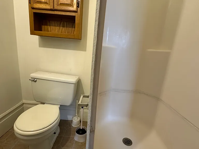 8746 Main St #4 — Photo 8