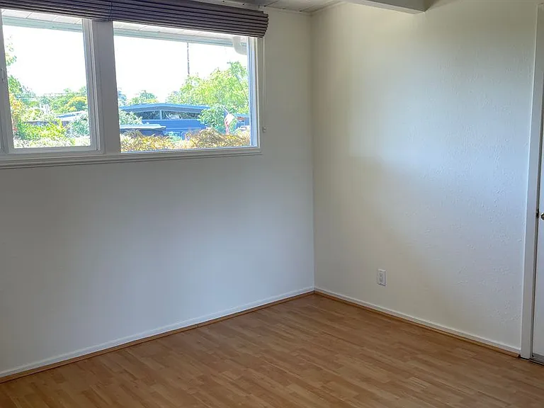 9 Roosevelt Cir — Photo 6