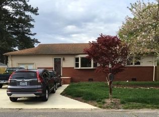 817 Rutledge Rd, Chesapeake, VA 23320