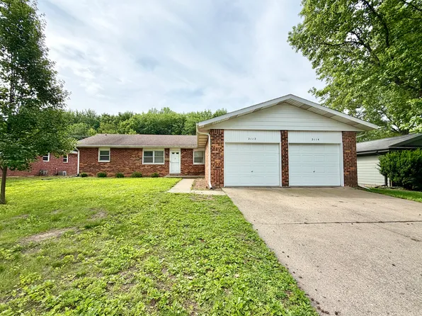 2112 Austin Dr, Springfield, IL 62704