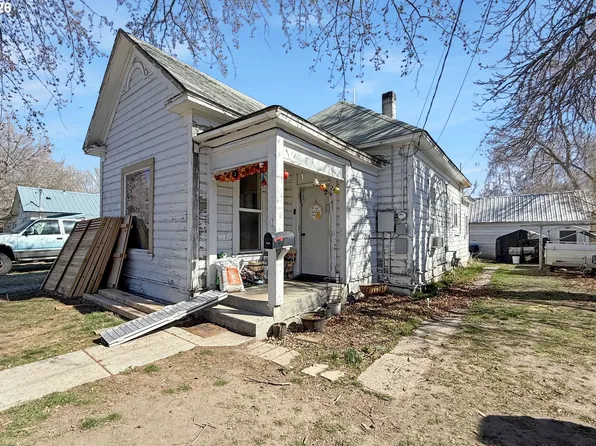 2530 5th St, Baker City, OR 97814