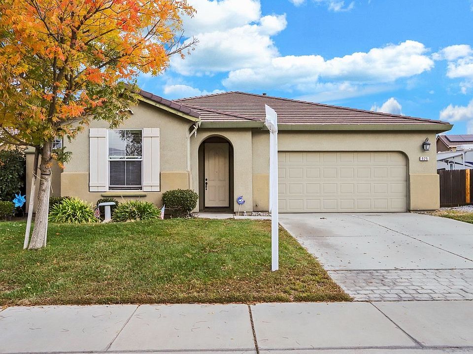 1st image of 925 Clearwater Creek Blvd