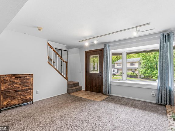 4th image of 1717 11th Ave NE