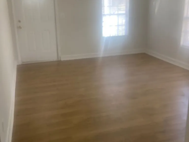 3109 Ridge Ave — Photo 9