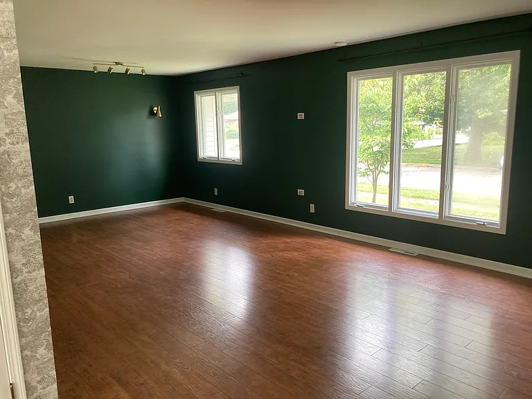 1202 Woodlawn Ave — Photo 9