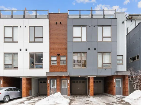 1632 Pleasure Valley Path N, Oshawa, ON L1G 0E3