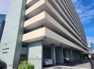 620 McCully St APT 704, Honolulu, HI 96826