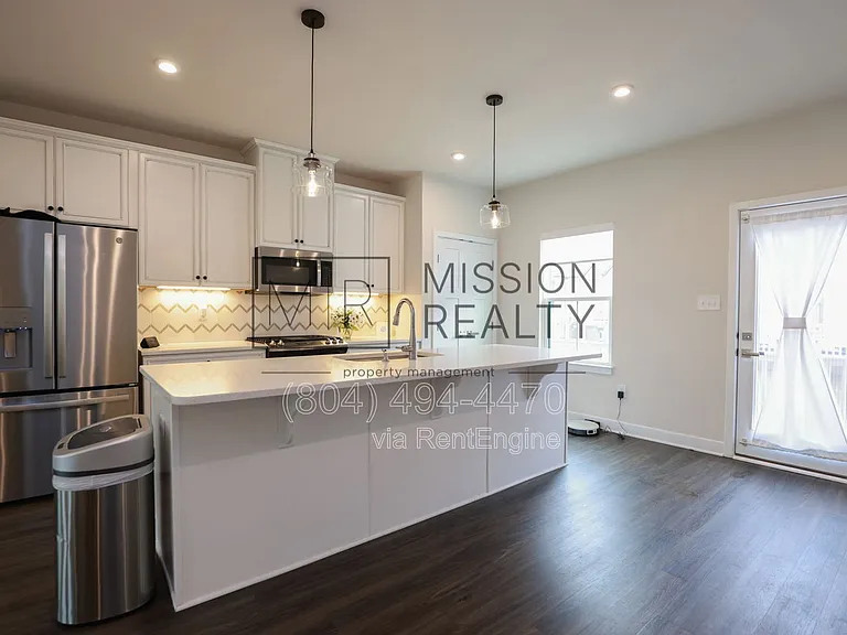 2100 Tobacco Mill St — Photo 6