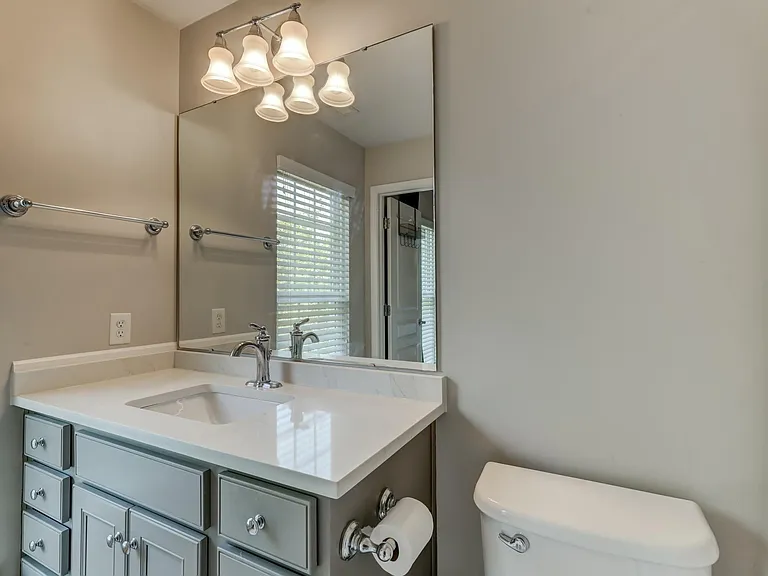 1132 Drayton Ct — Photo 25