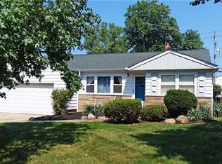 4955 Emmet Rd, Lyndhurst, OH 44124