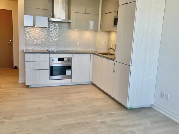 8 Rouge Valley Dr W, Markham, ON