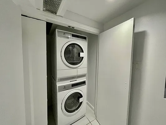 Rented by Highline Residential | media 28
