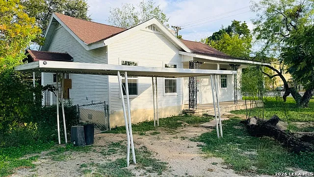 3 bed, 2.0 bath, 1270 sqft, $1,650 — Photo 4