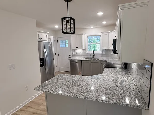 1350 Old Elizabethtown Rd, Hodgenville, KY