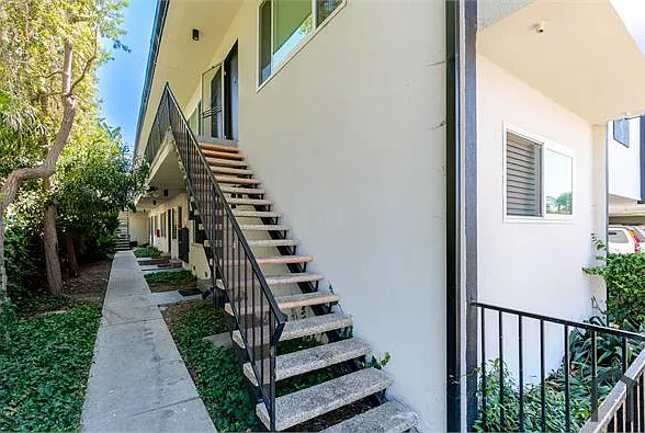 12710 Matteson Ave #3 — Photo 11