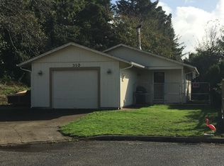 310 SE 2nd St, Newport, OR 97365