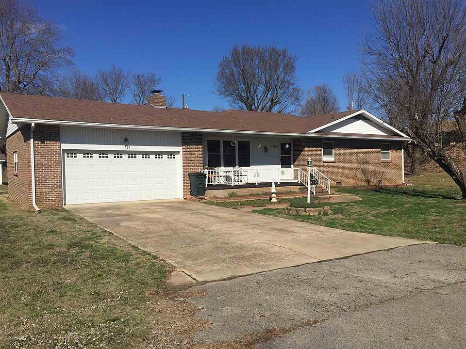 2nd image of 812 Overlook Dr