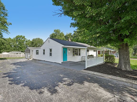 3rd image of 7618 Mary Ln