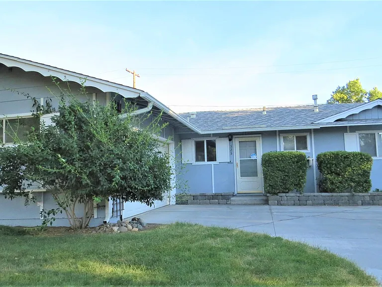 525 O'Brien Way — Photo 1