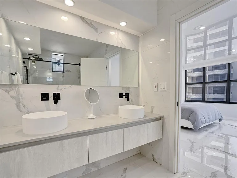 2500 Parkview Dr #1112 — Photo 35