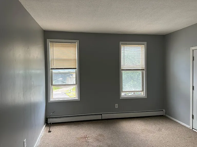 126 W Main St #5 — Photo 2