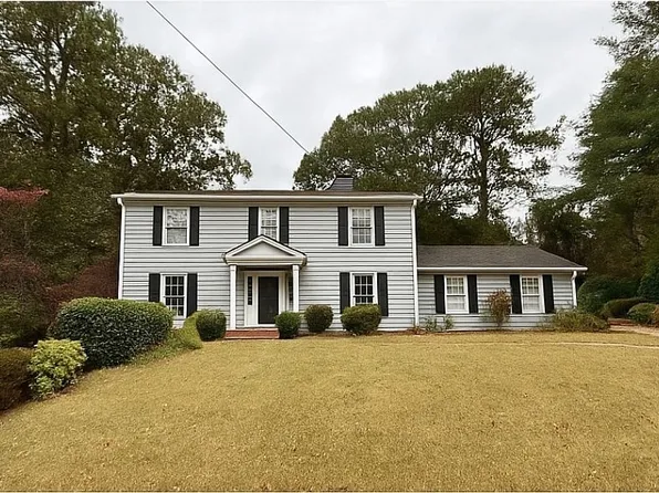 5717 Braddock Ct, Dunwoody, GA 30350
