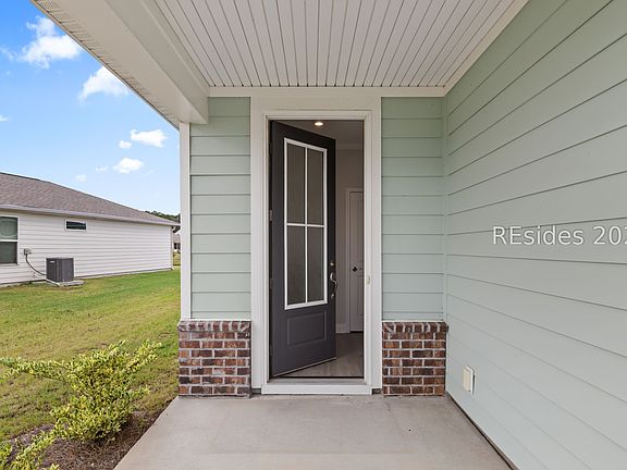 2nd image of 209 Aurora Way