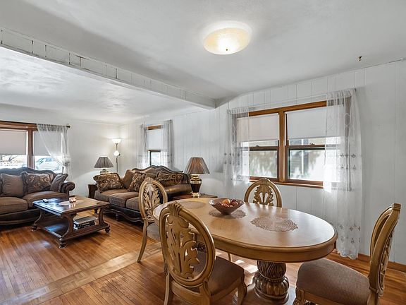5th image of 1061 Hall Ave