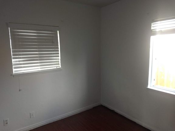 2nd image of 382 Oharron Dr
