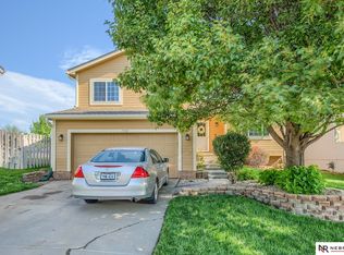 17102 Sprague St, Omaha, NE 68116