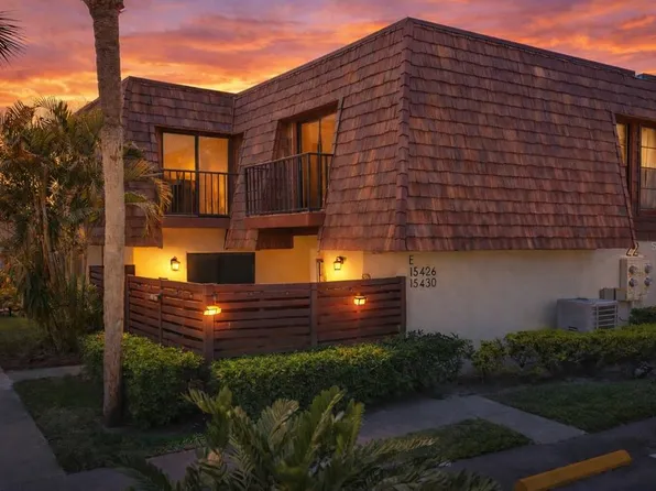 15426 E Pond Woods Dr, Tampa, FL 33618