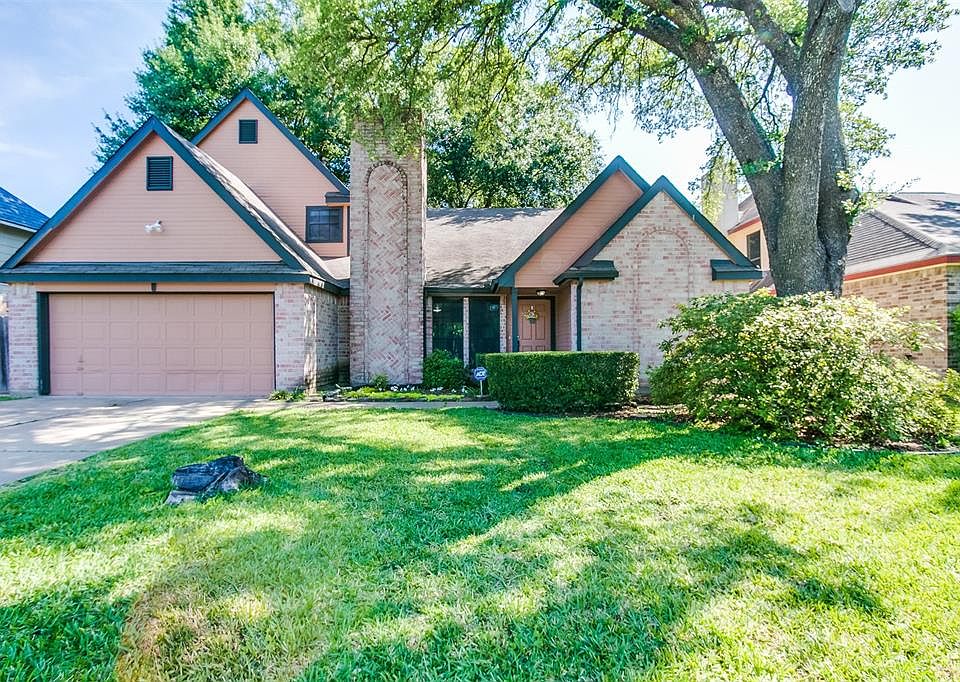1st image of 4830 Brooklawn Dr