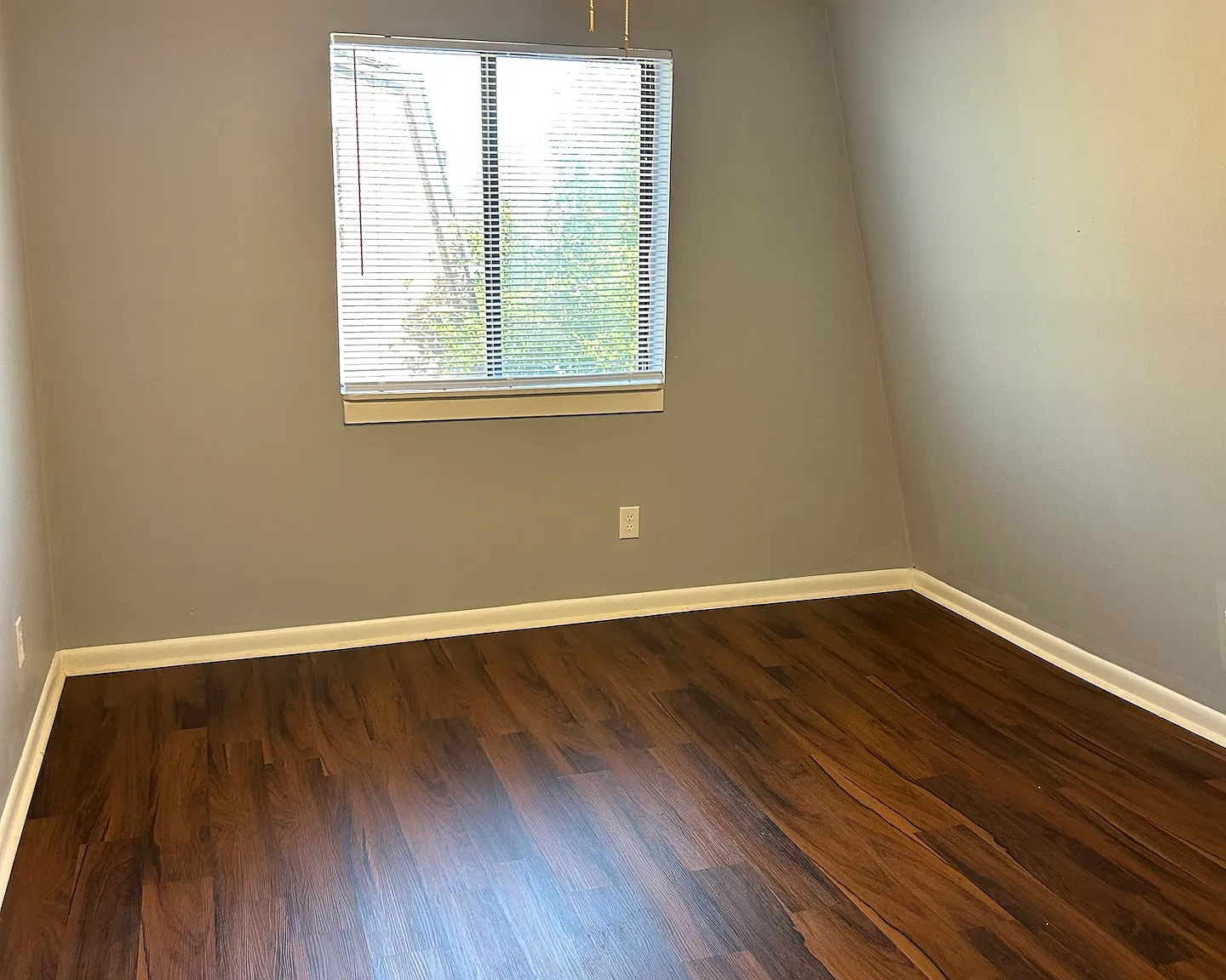 2 bed, 950 sqft, $975 — Photo 3