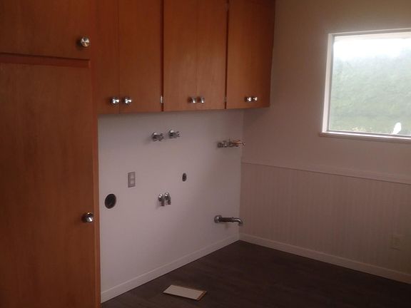 4th image of 7915 69th Ave SE