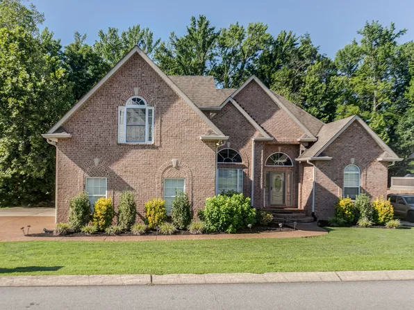 300 Artesa Dr, White House, TN 37188