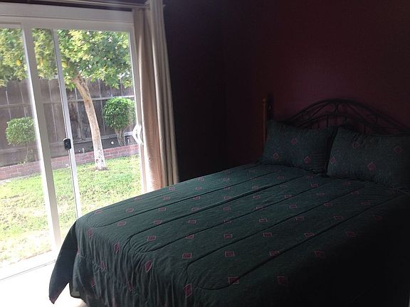 4th image of 8313 Independence Ave