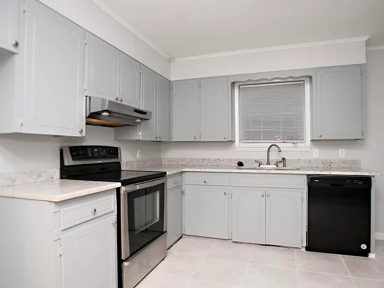 401 Valley View Dr — Photo 9