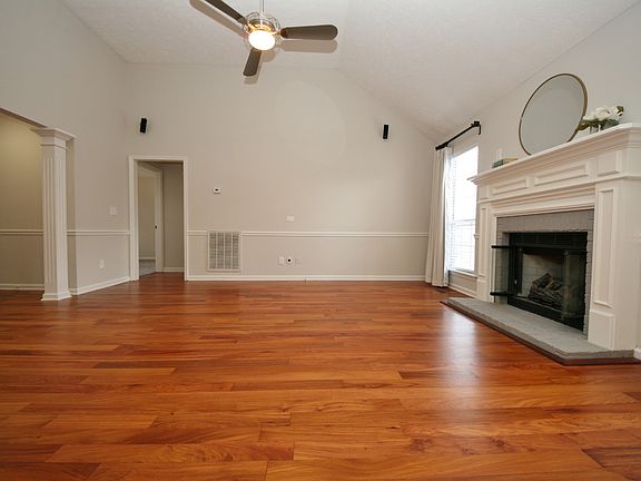 5th image of 2502 English Hill Dr