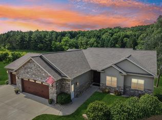 N6819 Canter COURT, Lake Mills, WI 53551